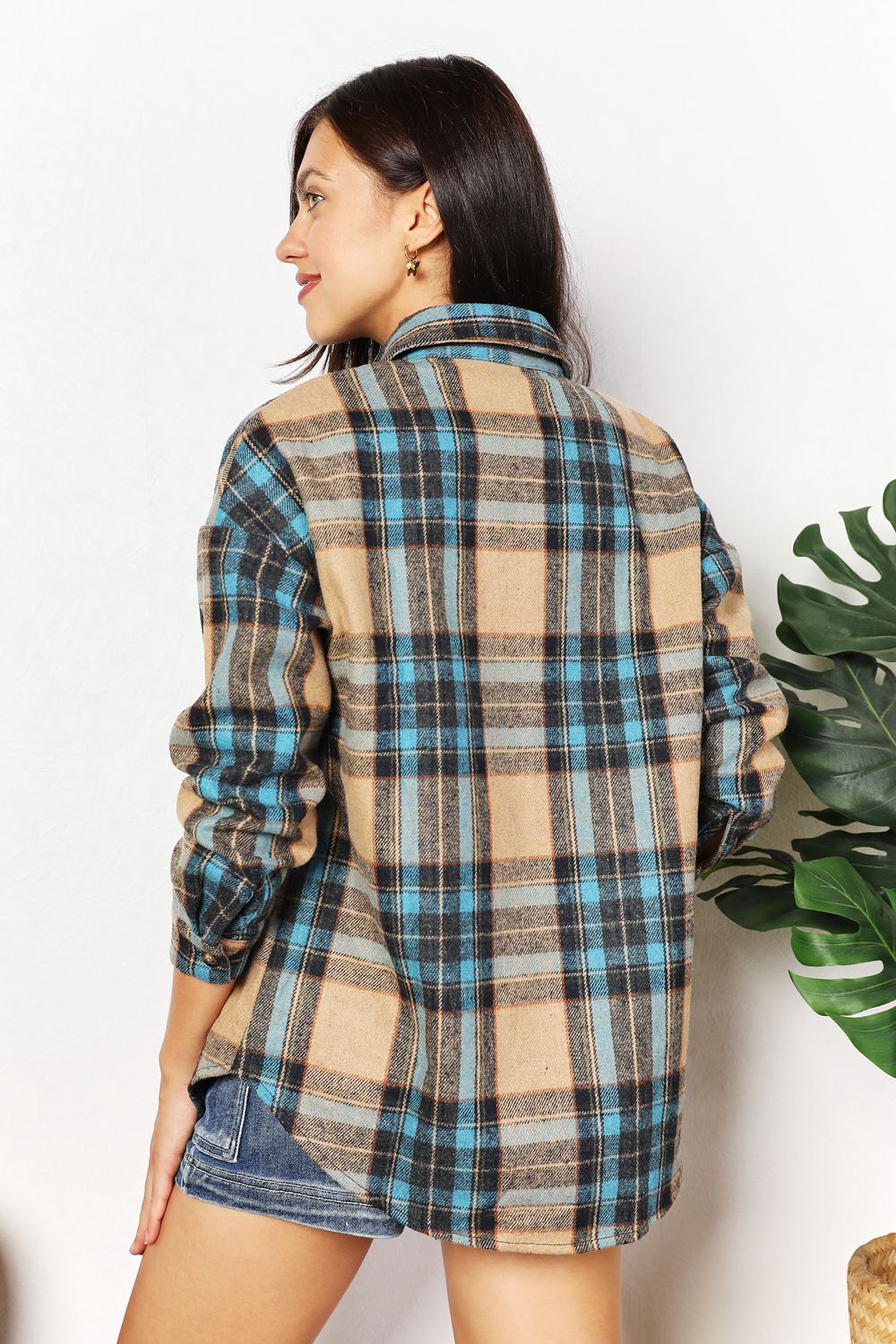 Plaid Curved Hem Shirt