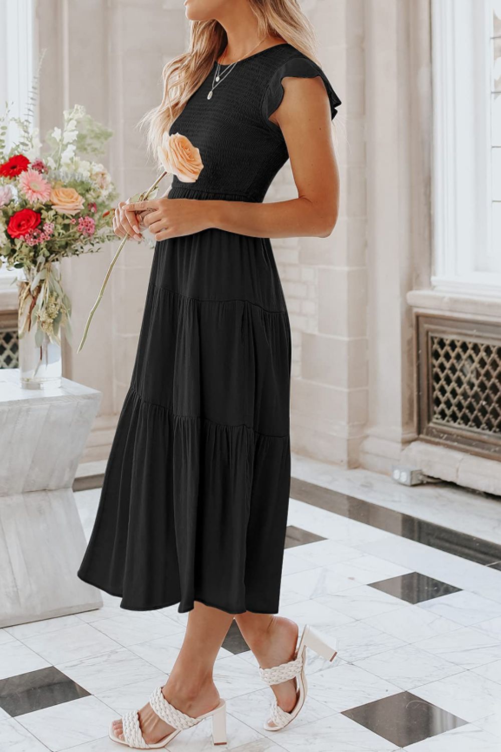 Chic Round Neck Short Sleeve Tiered Midi Dress